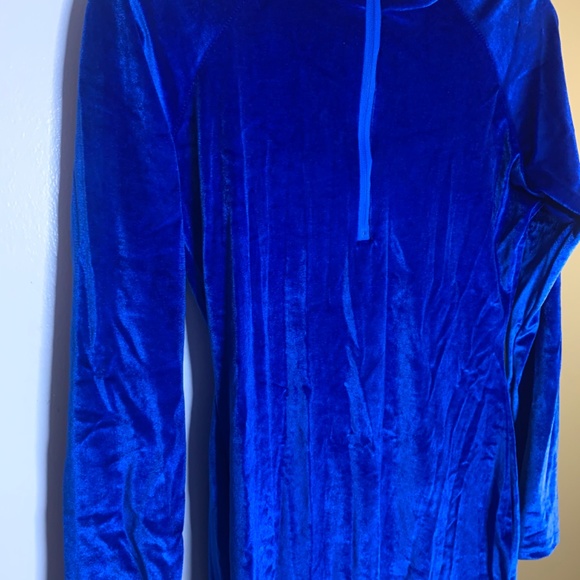 Velour blue dress - Picture 2 of 4
